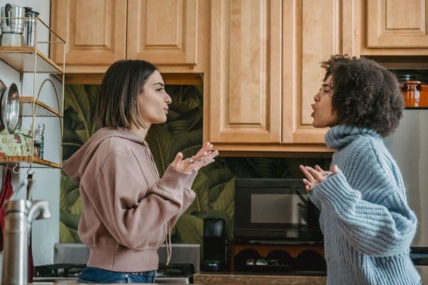 Mulheres Que Foram Ensinadas a Odiar Outras Mulheres Com Limites