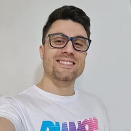 Foto de Roan Robersson de Oliveira, fundador do Quizpedia